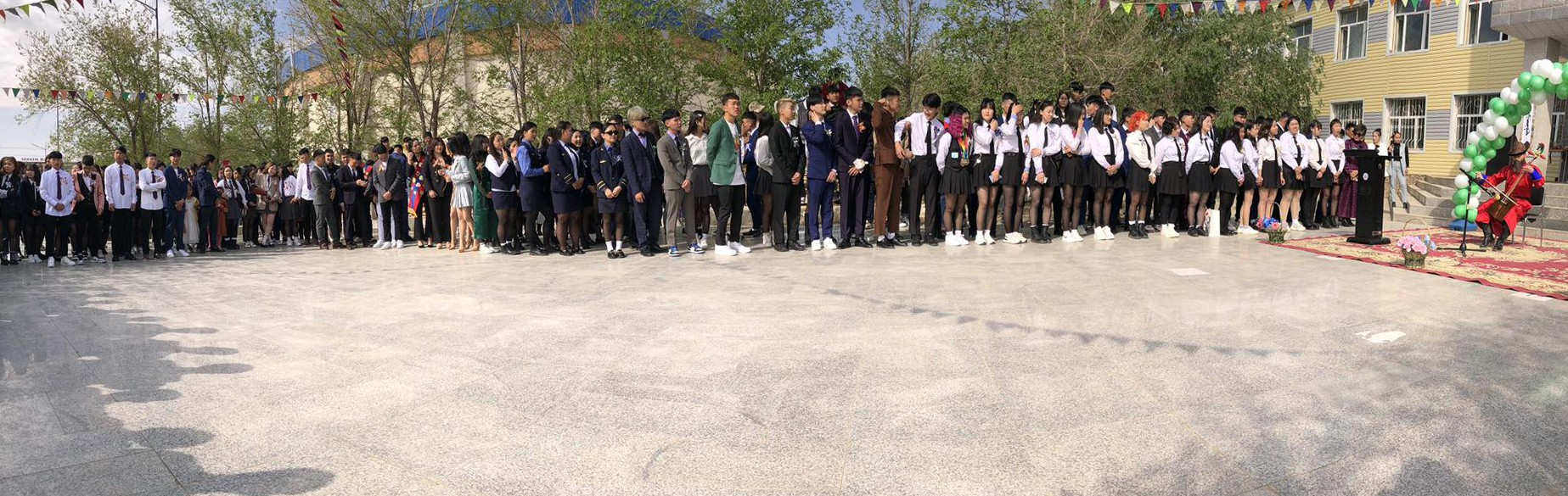 Dy9TqpgpJmreRYo.jpg